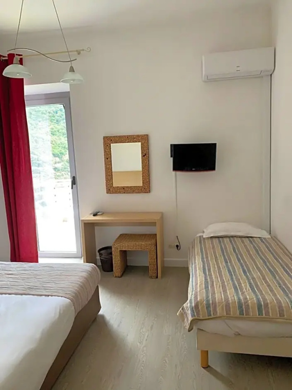 Standard Quintuple room