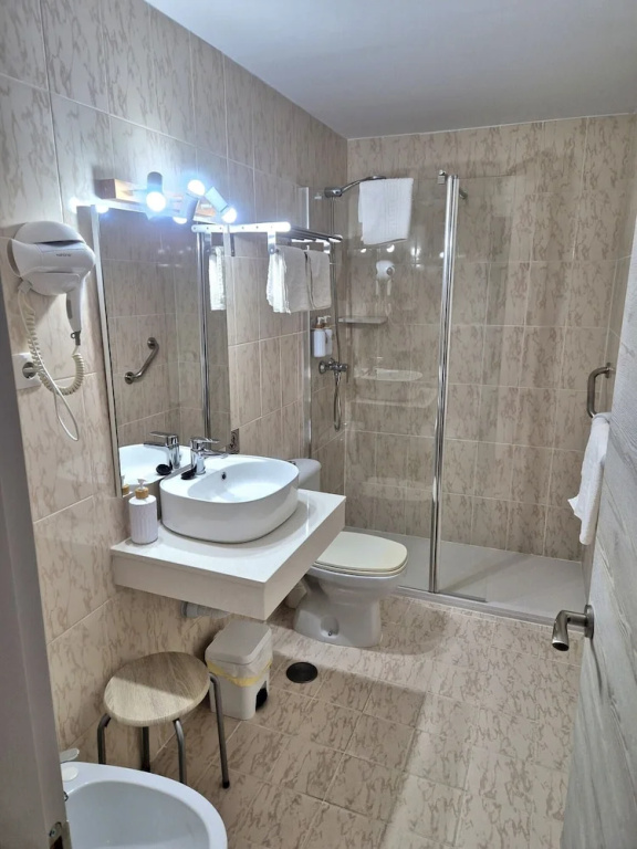 Standard Double room with balcony (twin beds)