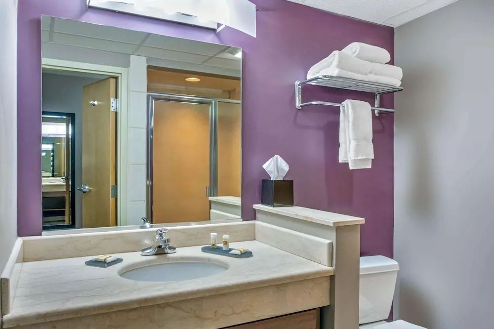 La Quinta Inn by Wyndham Radford - Chambres