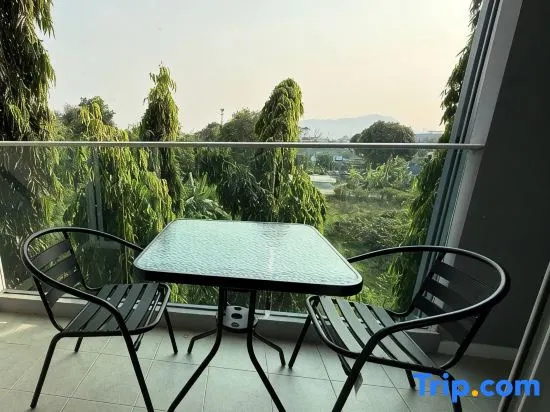 Sea saran Condominium bang saray - Modern studio garden view