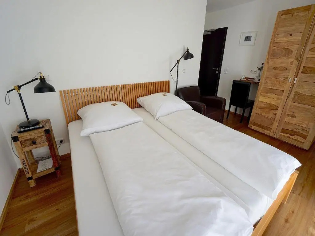 Pension-Gaststätte Paradies - Chambres
