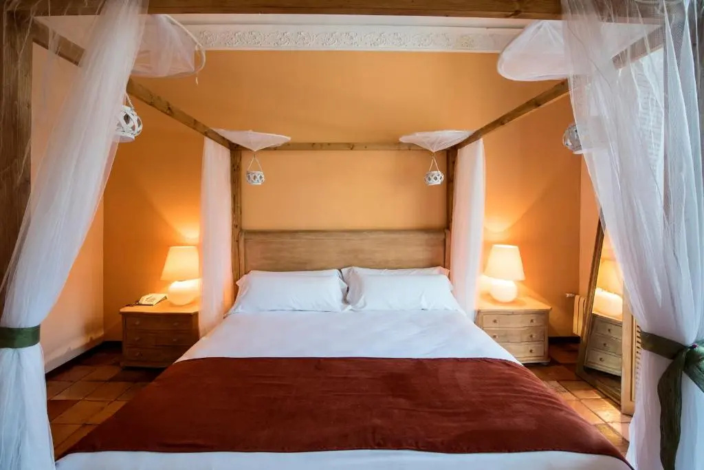 Deluxe Double room full double bed