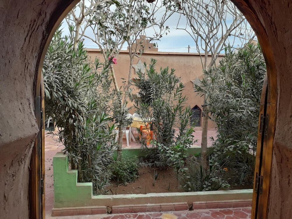 Auberge Kasbah Dar Sahara Tours by null