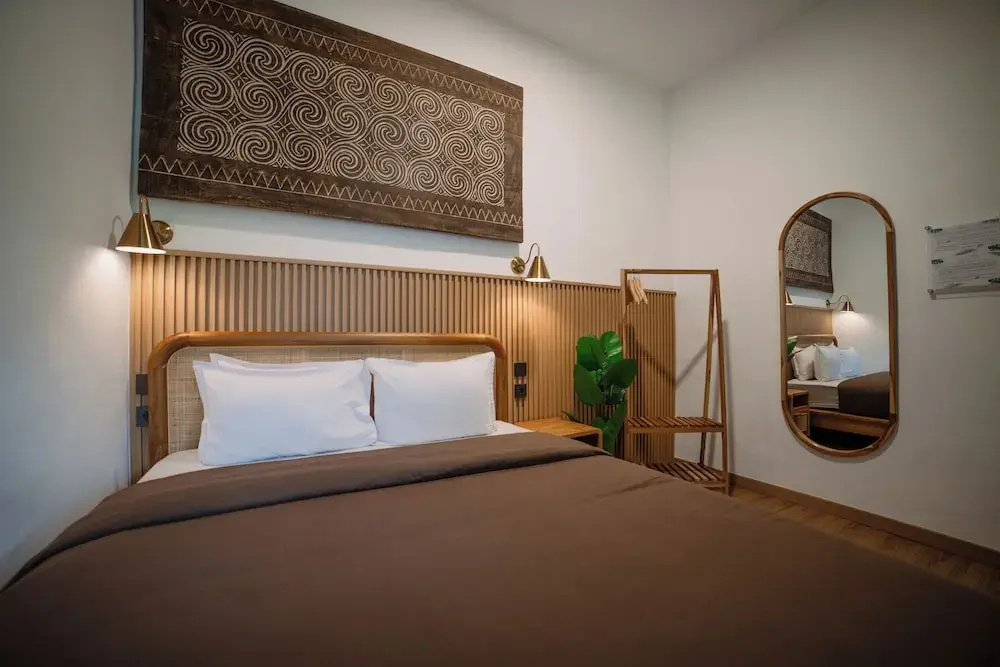 Economy room
