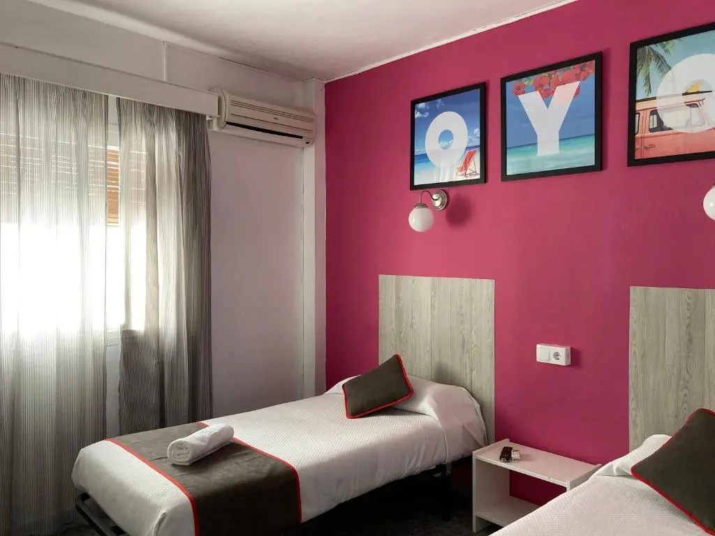 Economy room