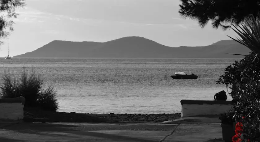 Beach & Waterfront