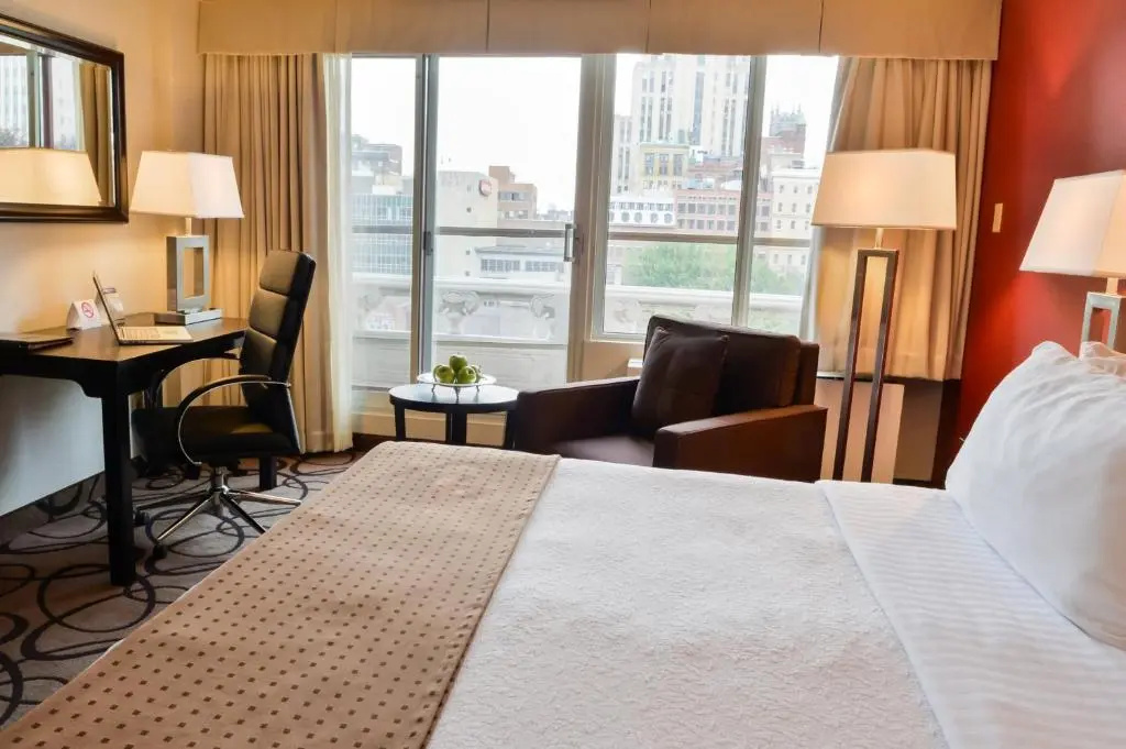 Holiday Inn Montréal Centre-Ville Downtown by IHG - Chambres