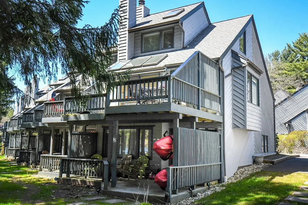 Arrowhead Village 3 Bedroom Townhome #15