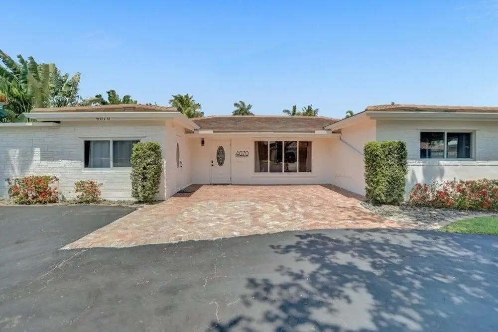 Just Listed! Newly Remodeled 3/2 Pool Home 3 Bedroom Home by Redawning