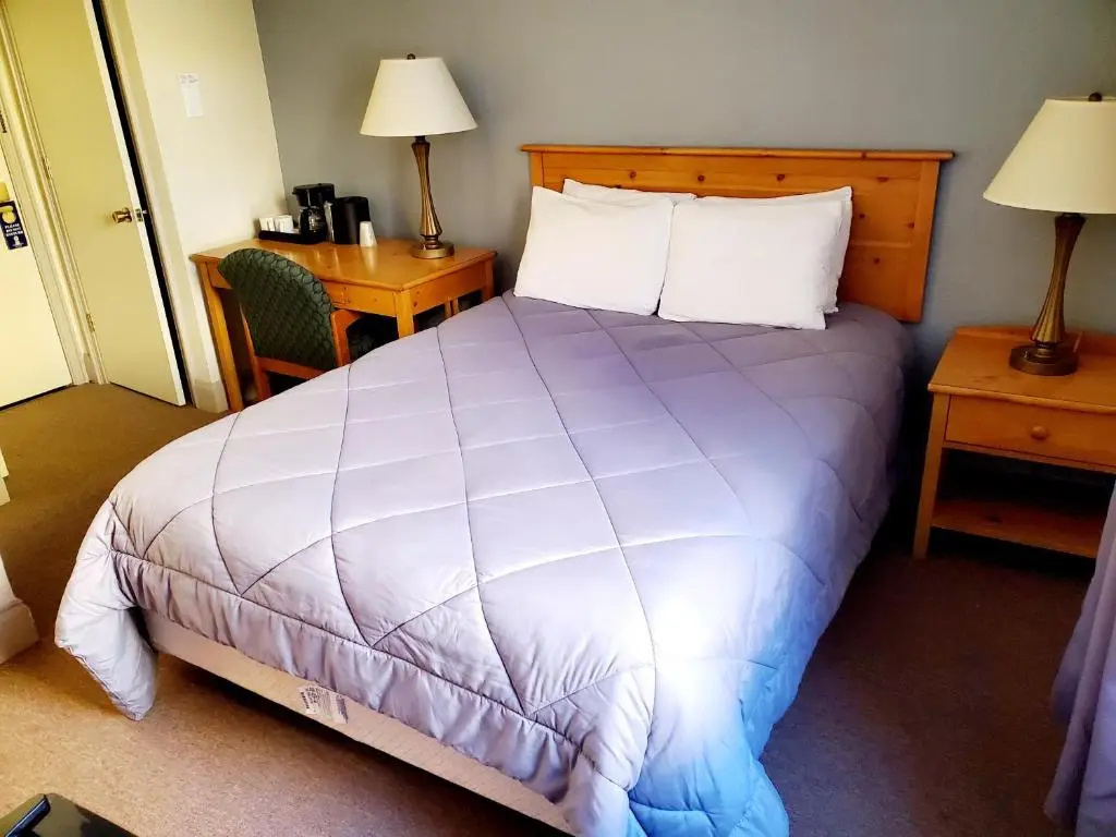 Economy room