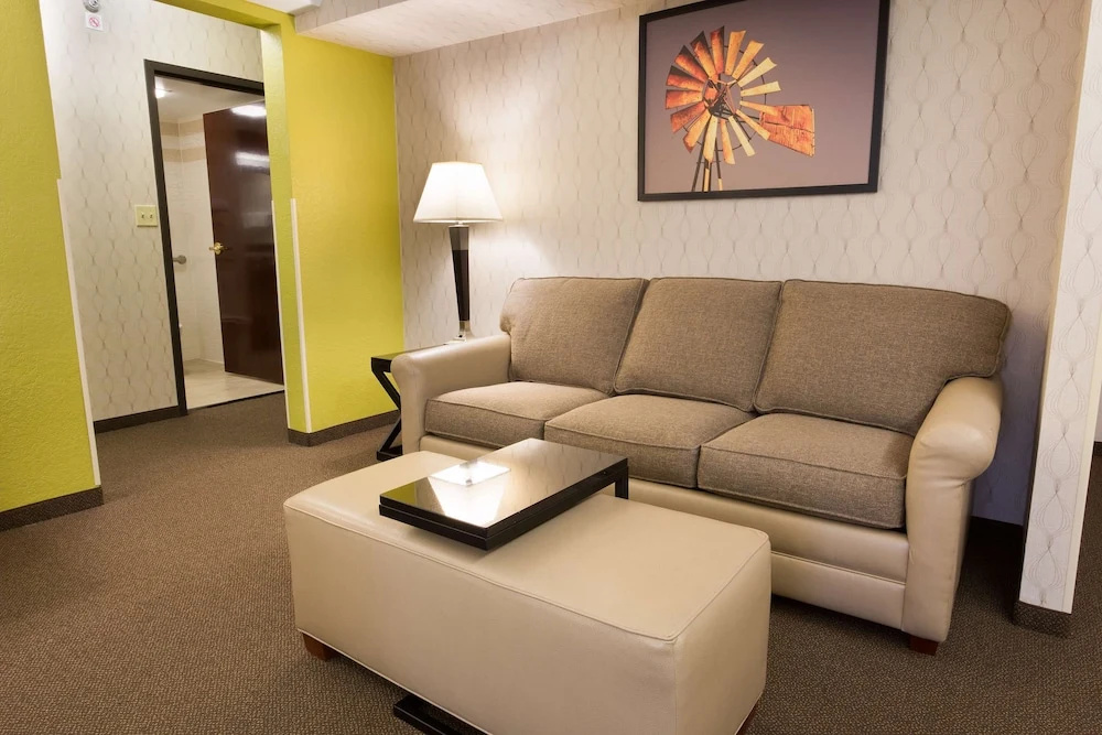 Drury Inn & Suites Houston Near the Galleria - Chambres