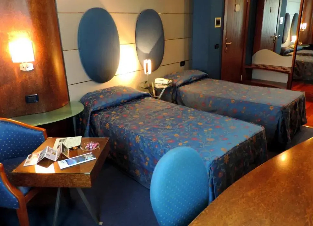 Double room (twin beds)