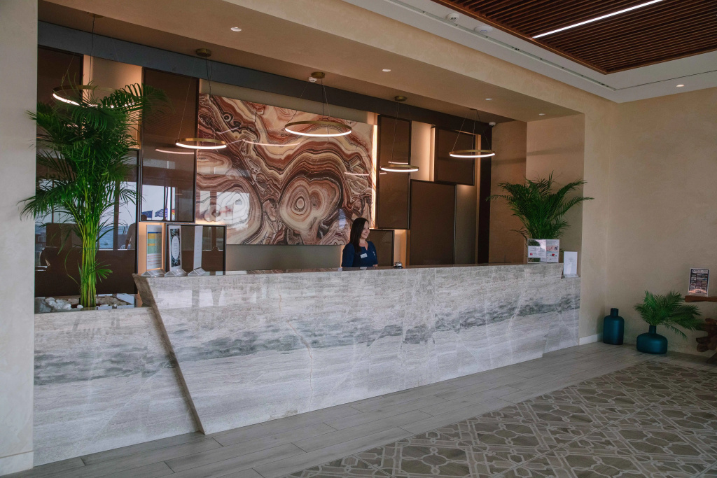 Almуros Beach Resort and Spa - 2
