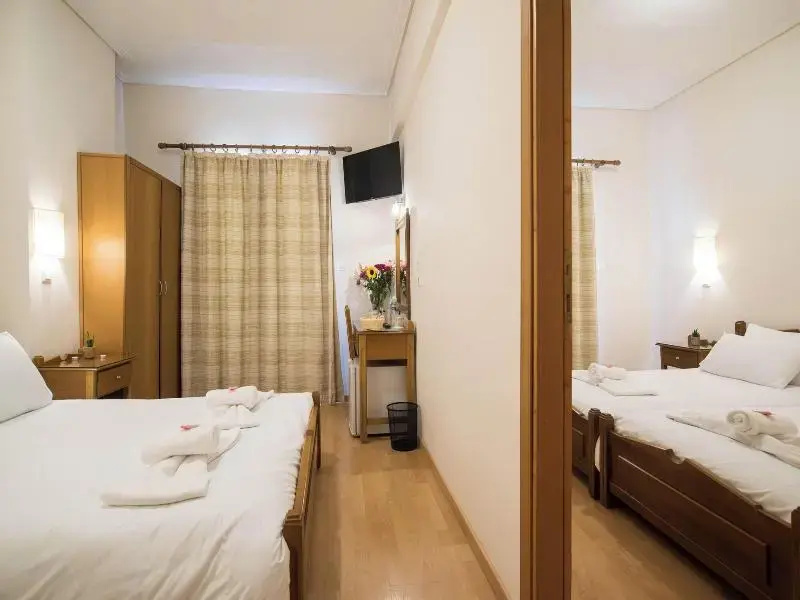 Classic Double room (full double bed)
