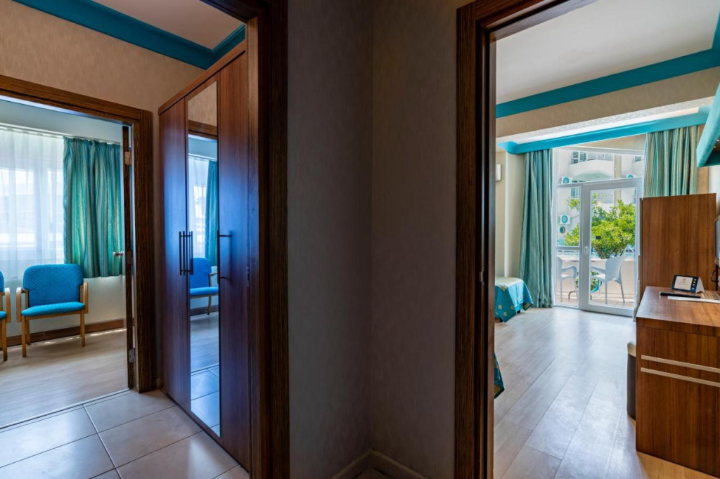 Hotel photo 32