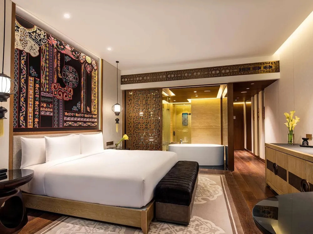Standard room with balcony