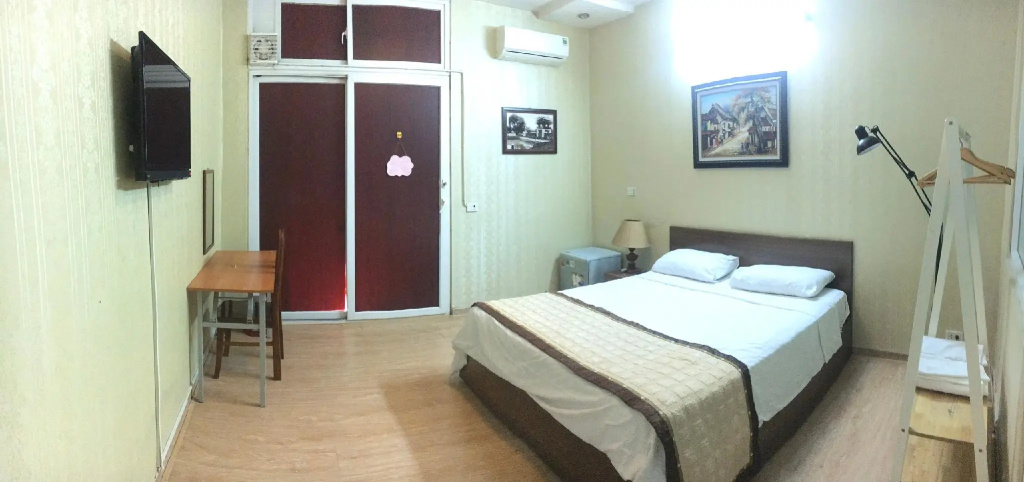 Economy room