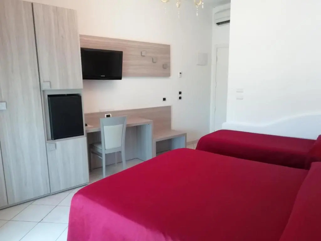 Standard Triple room with balcony