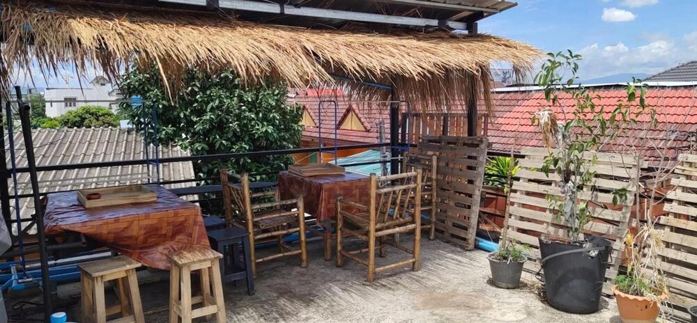 Adchara Mansion - Hostel