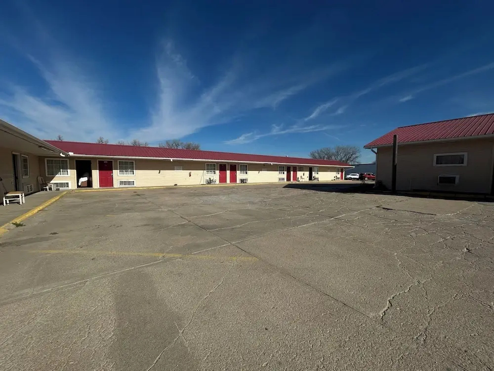 Big 12 Motel Broken Bow Ne