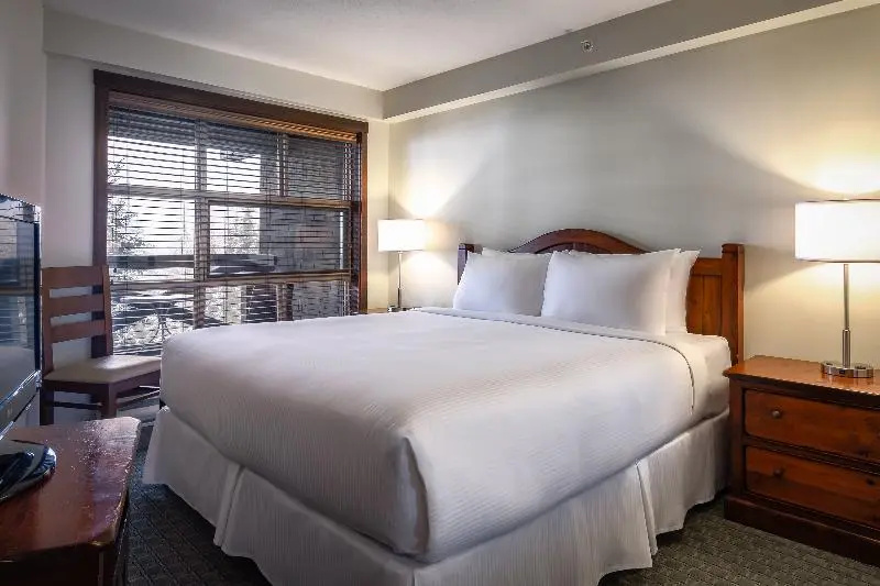 Blackcomb Springs Suites by CLIQUE - Chambres