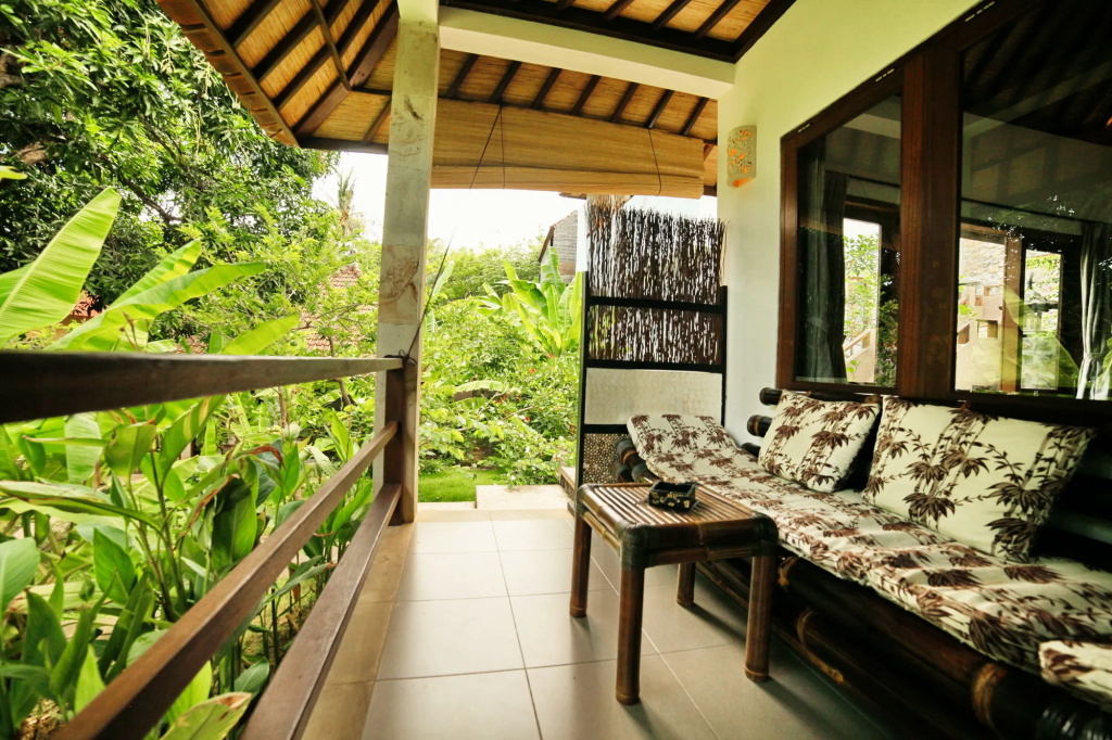Balcony & Terrace