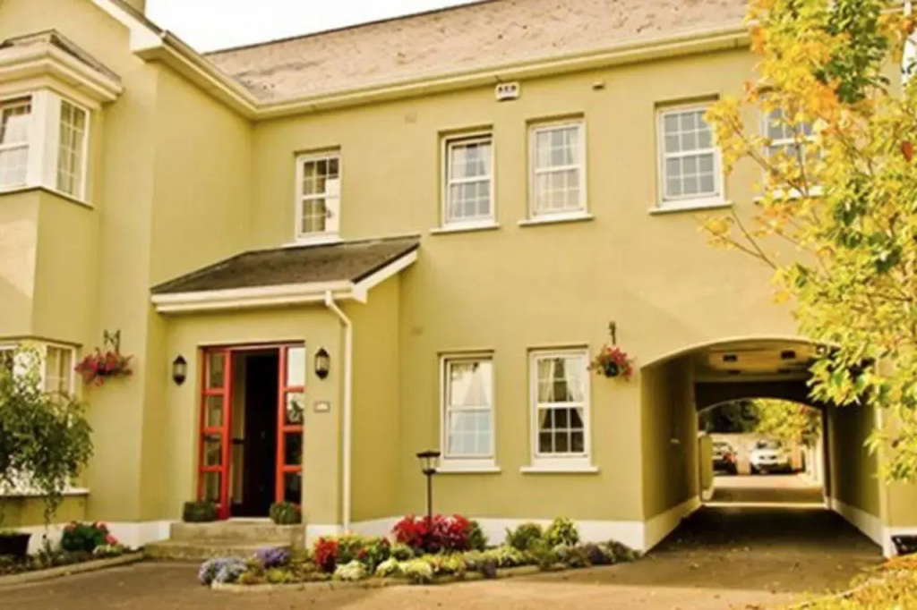 Brook Lodge B&B