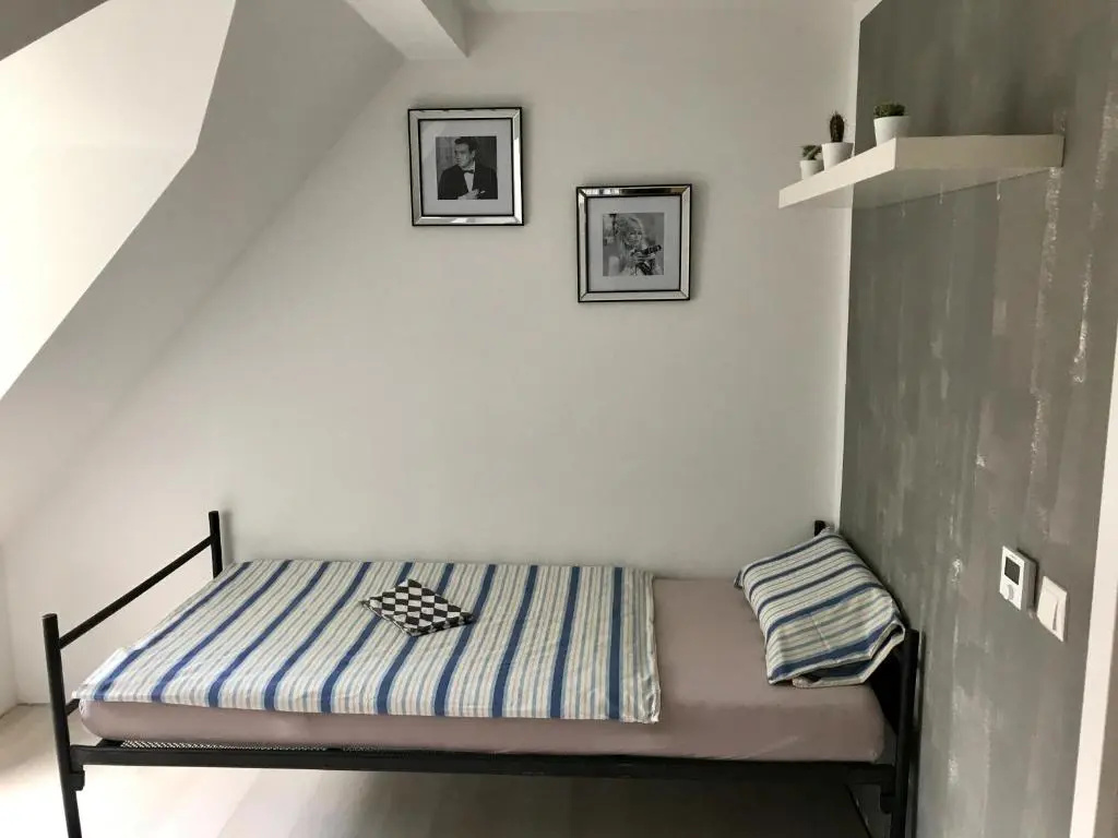 Bed in Dorm