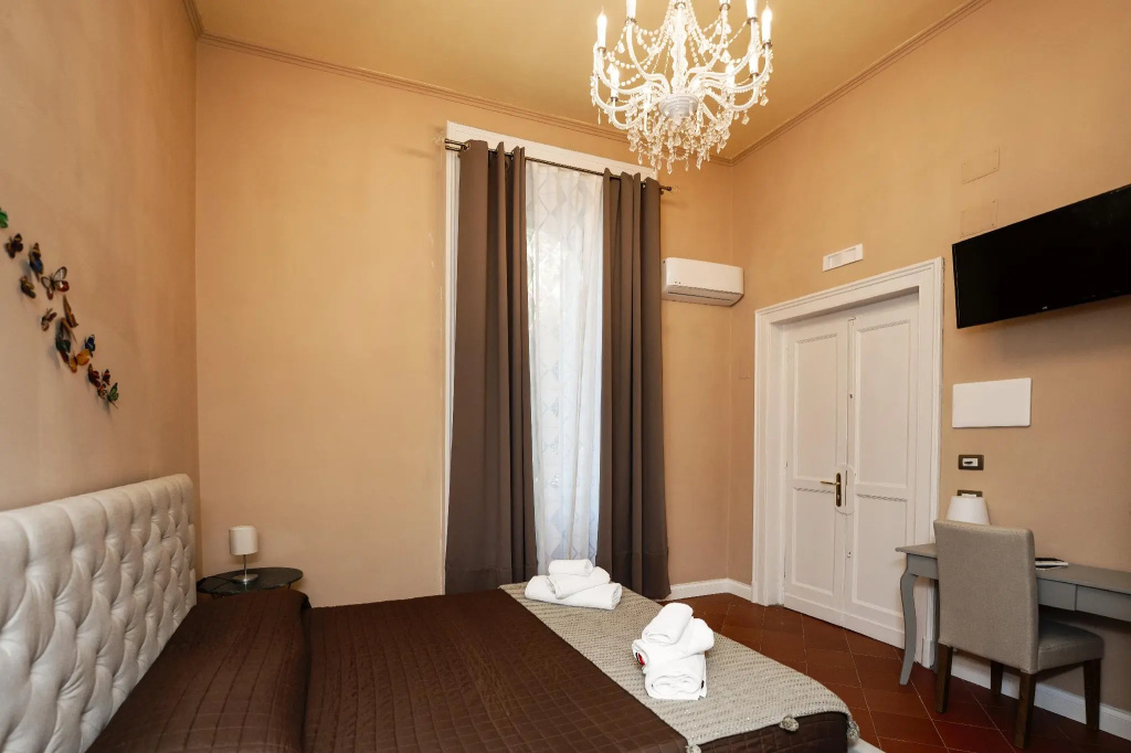 Standard Double room with garden view (full double bed)
