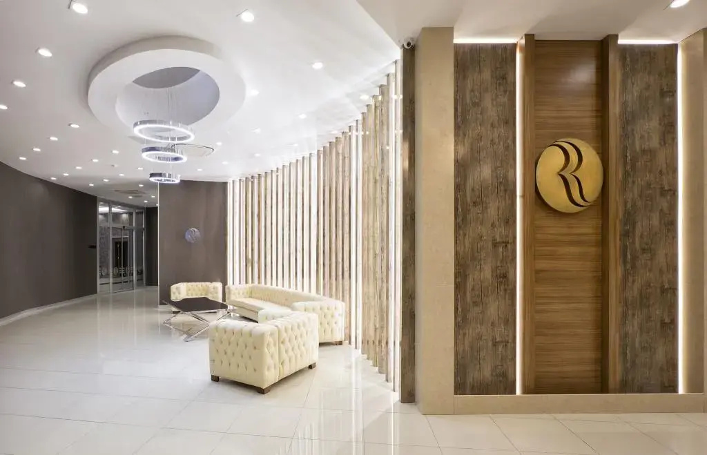 Lobby & Reception