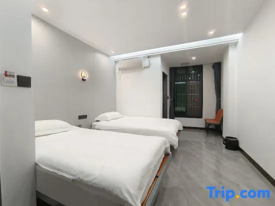 Economy Double room (twin beds)