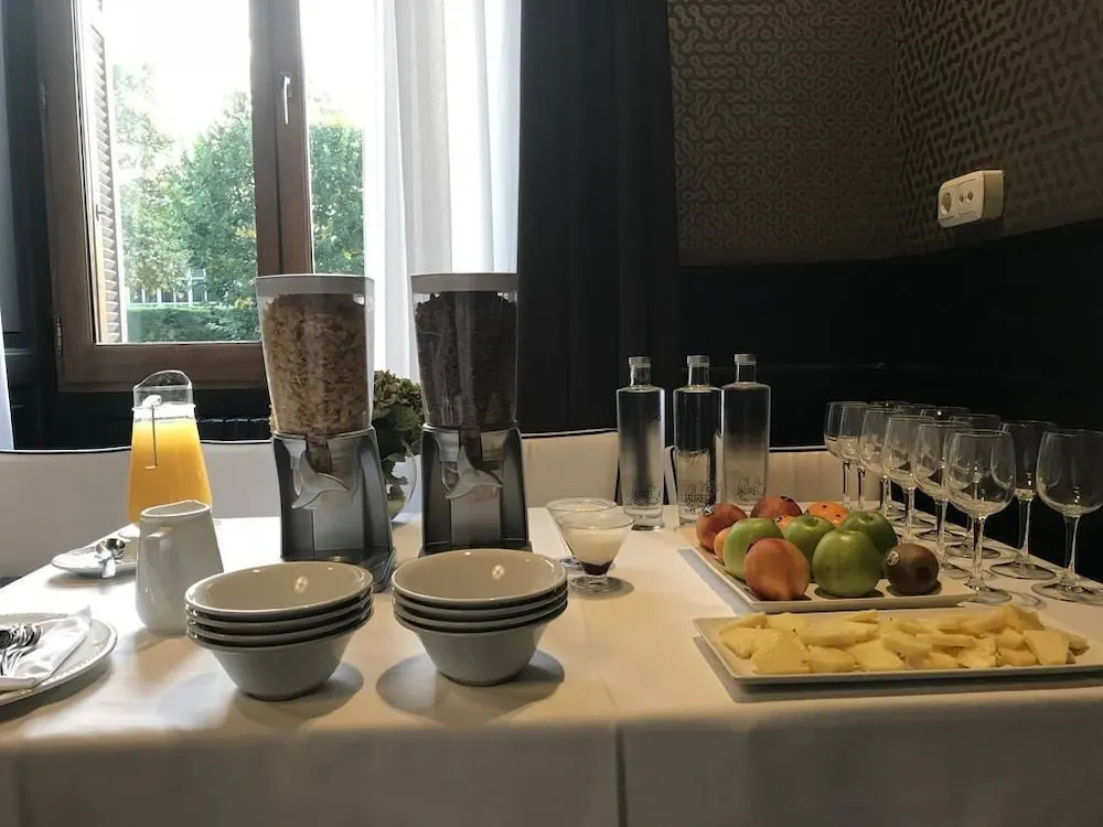 Hotel photo 11