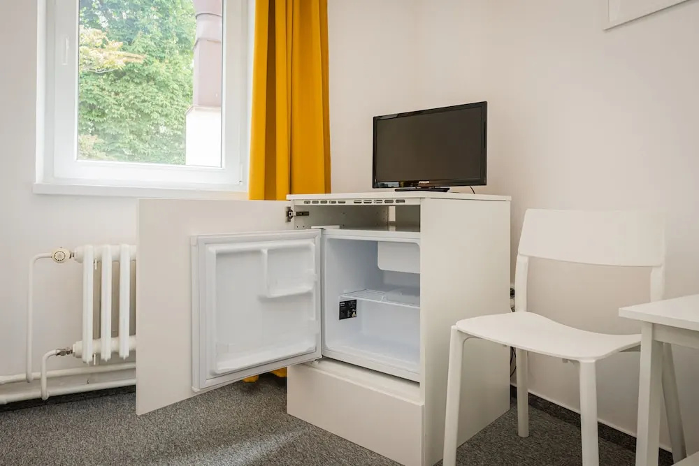 1 Bedroom Standard Double room with courtyard view (full double bed)