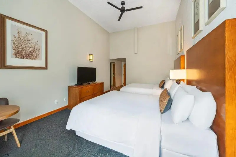 Premier room