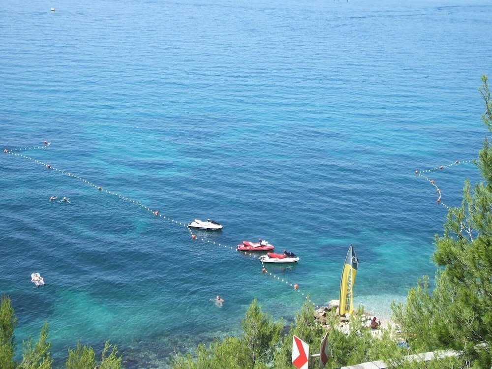 Beach & Waterfront