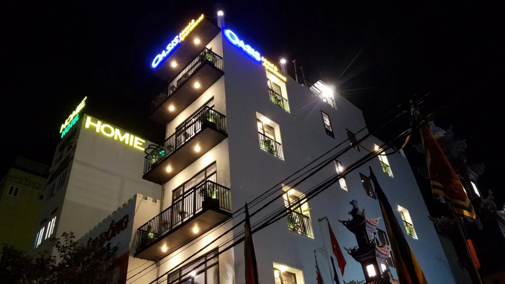 Oasis Hotel & Apartment