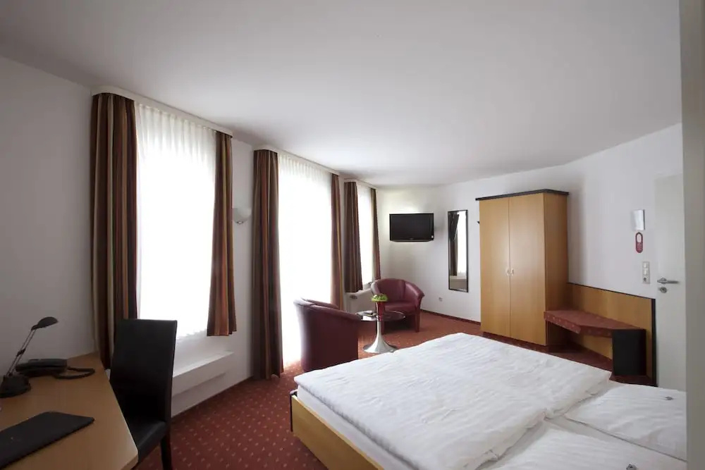Standard Single room (single bed)
