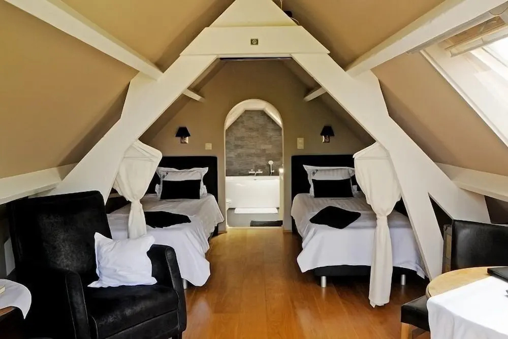 Standard Double room twin beds