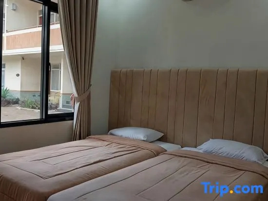 2 Bedrooms Standard room with pool view