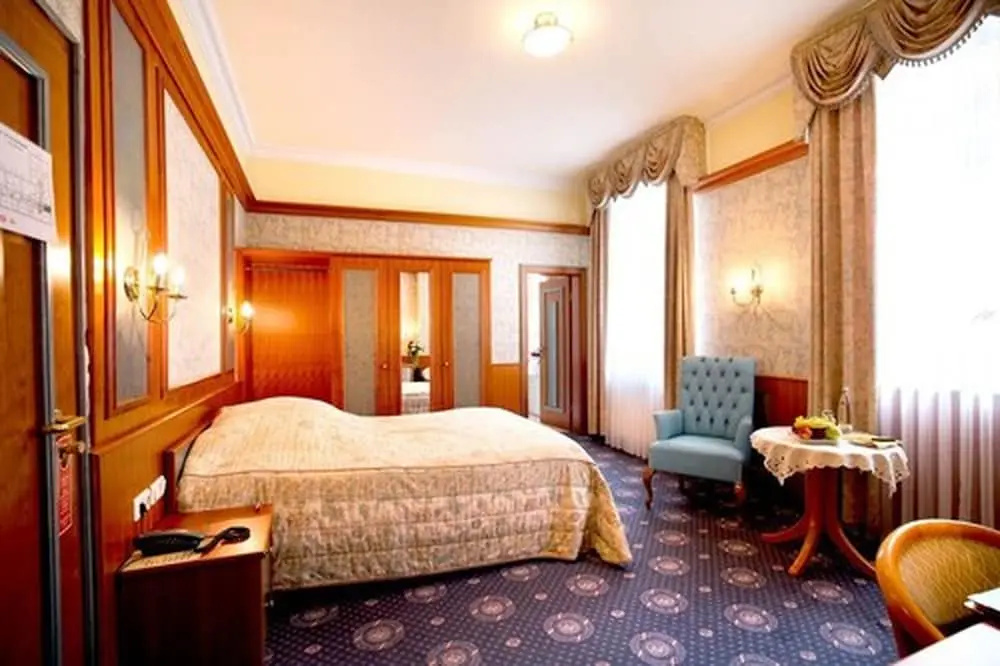 Hotel Fürstenhof Bad Bertrich - Chambres