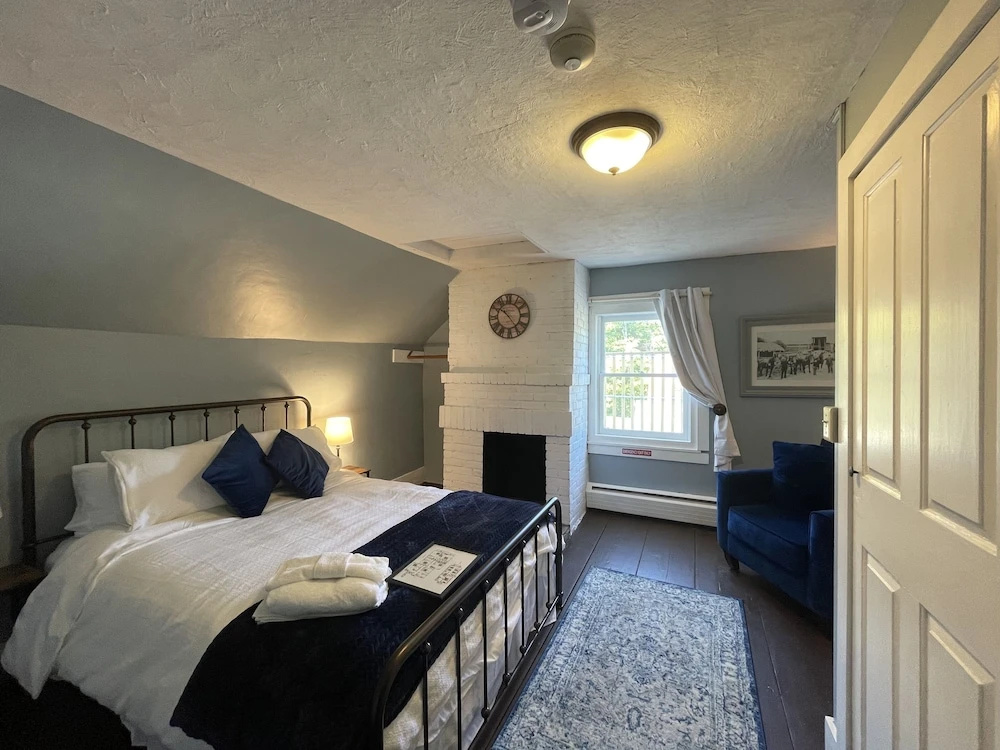 Stone Hearth Inn And Eatery - Chambres