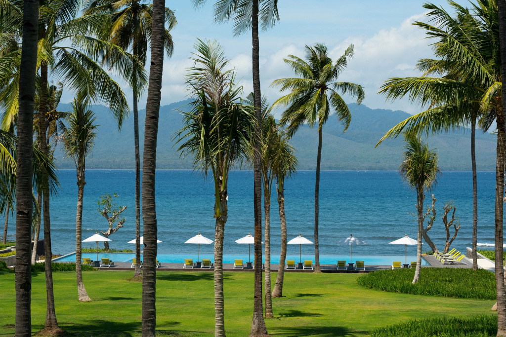 Beach & Waterfront