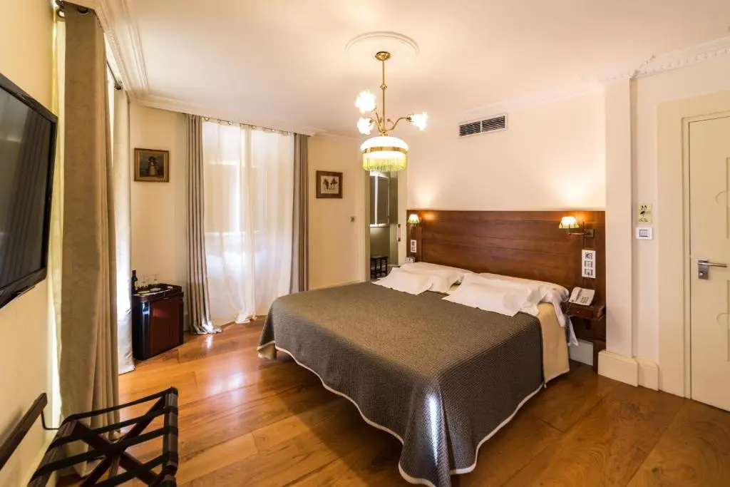 Hotel Monumento Pazo de Orbán - Chambres