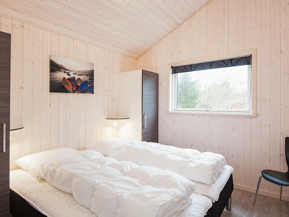 Swanky Holiday Home in Blåvand With Whirlpool - фото 4