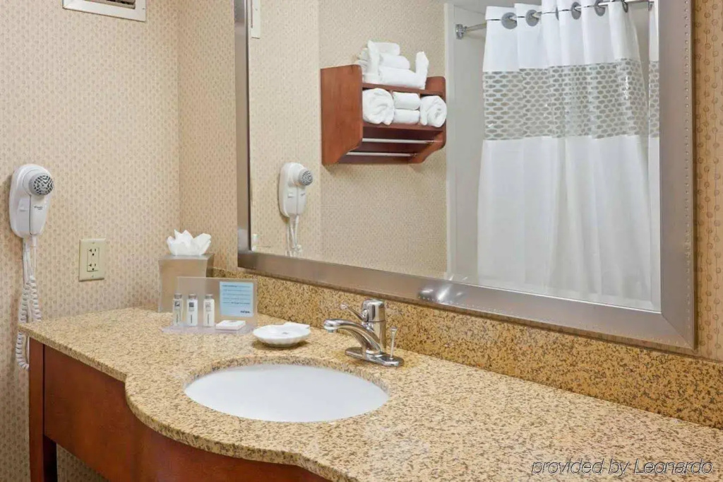 Hampton Inn Boston - Logan Airport - Général