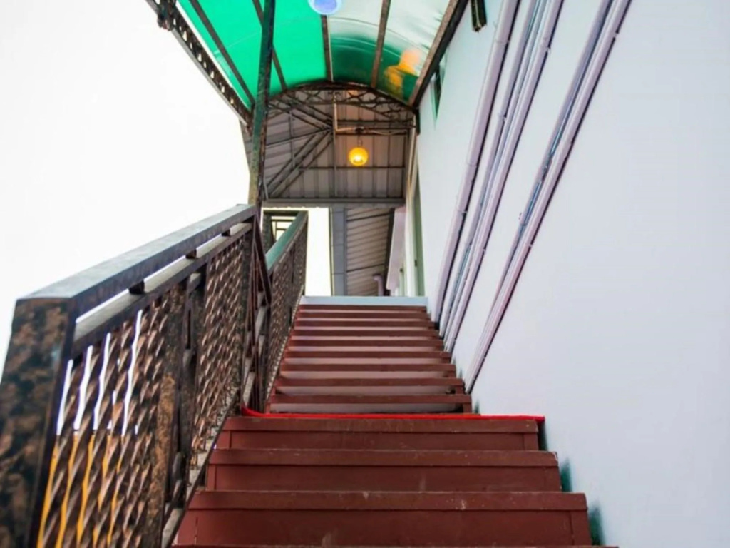 Balcony & Terrace