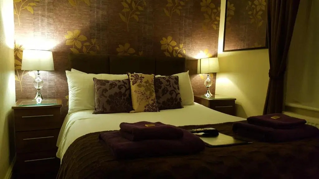 Premier room