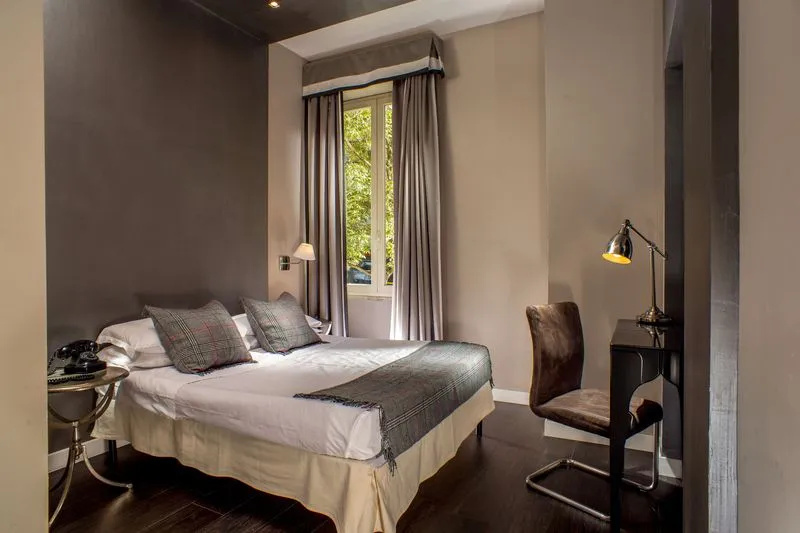 Standard Double room with balcony (full double bed)