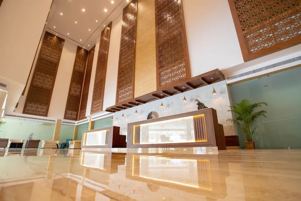 Lobby & Reception