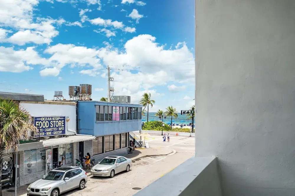 BeachSide 9th Residences